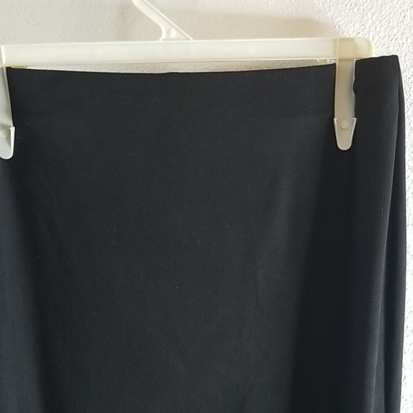 Black Midi-length skirt - Picture 6 of 8